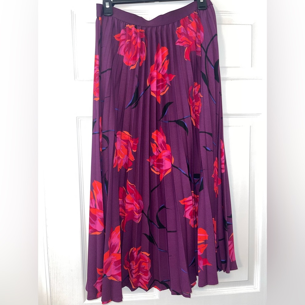 Long skirt waist stretches Size: Medium,Brand:A new Day 100% Polyester